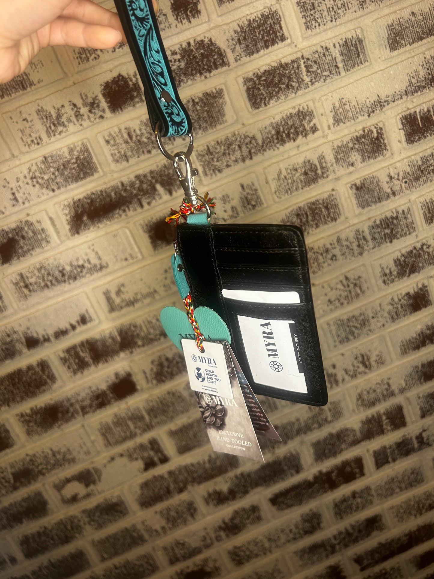 Stay Punchy- the bluez keychain wallet