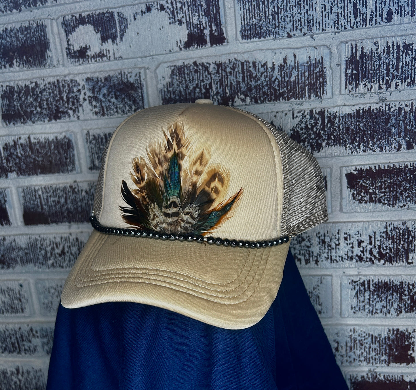 Milky Feathered hat