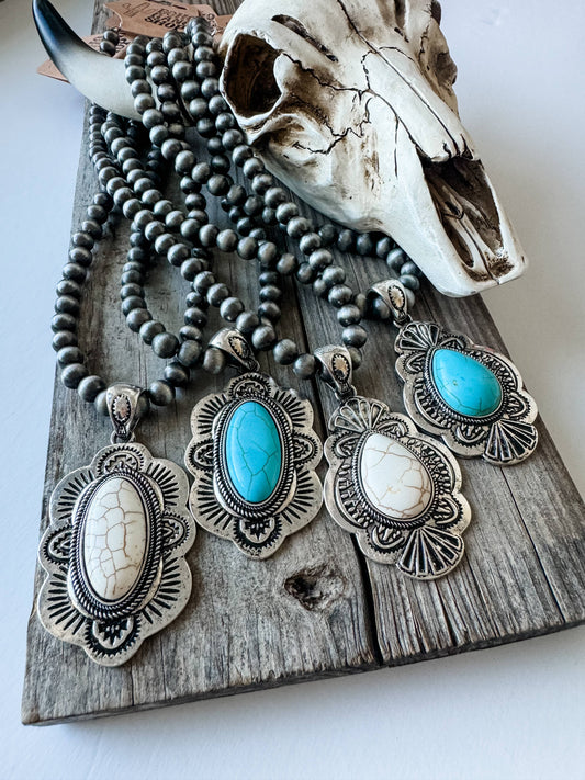 Western Pendant Navajo Style Necklace