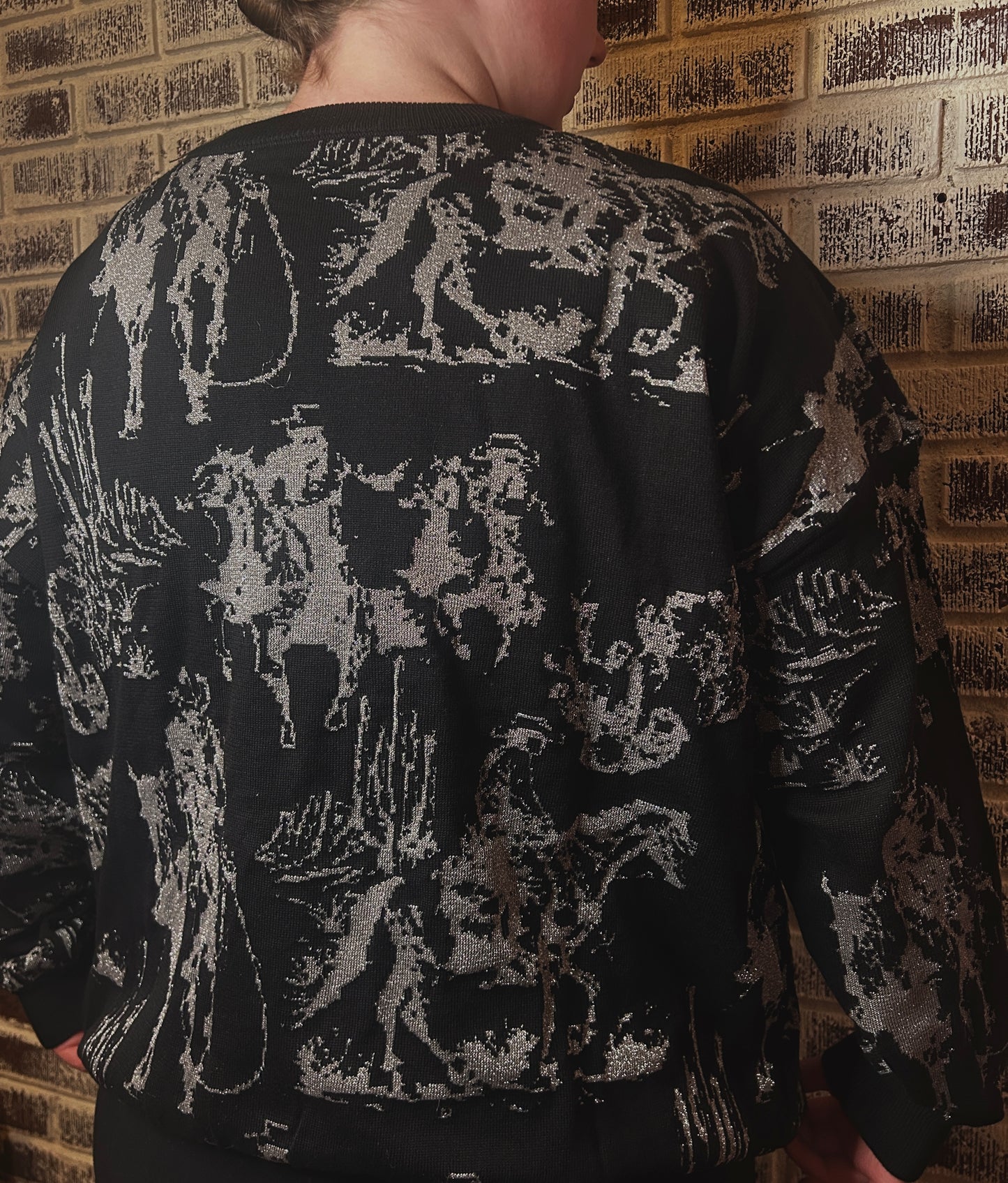 Rope’m Up Silver & Black oversized Pullover