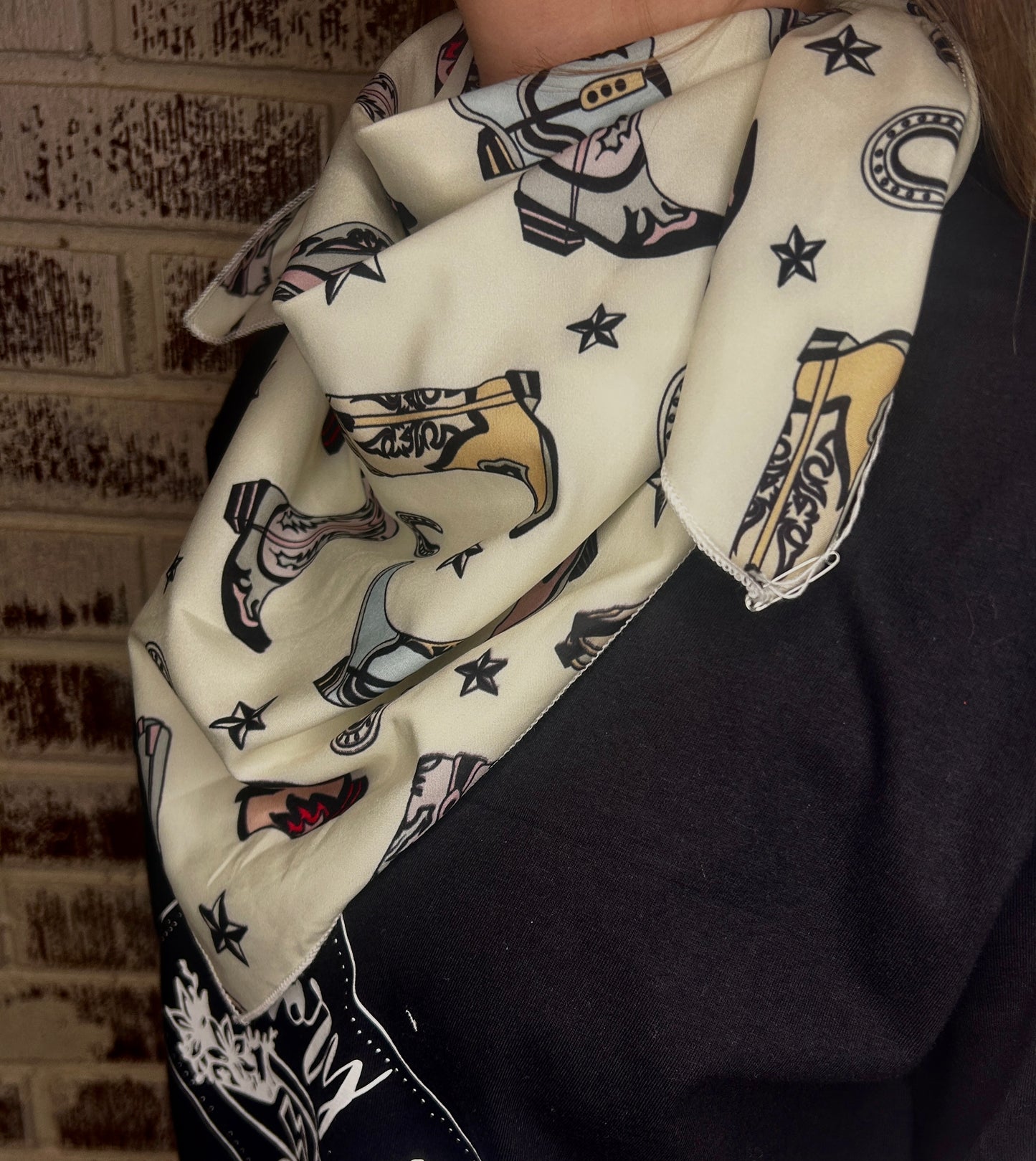 Lucky boot wild rag