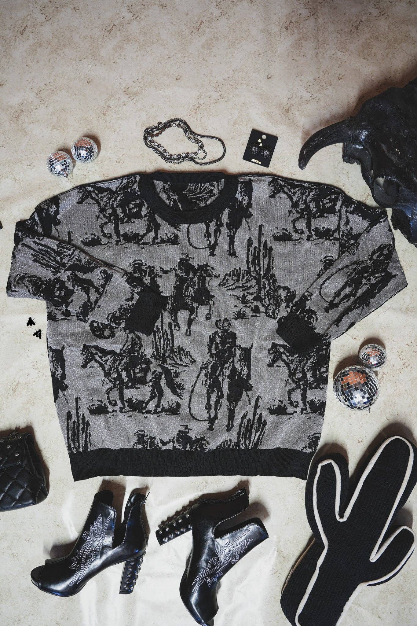 Rope’m Up Silver & Black oversized Pullover